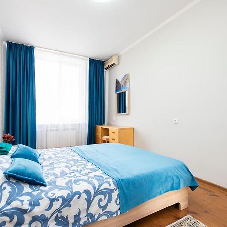 Comfortable Apartment In The Golden Square. Ałma Ata Zewnętrze zdjęcie