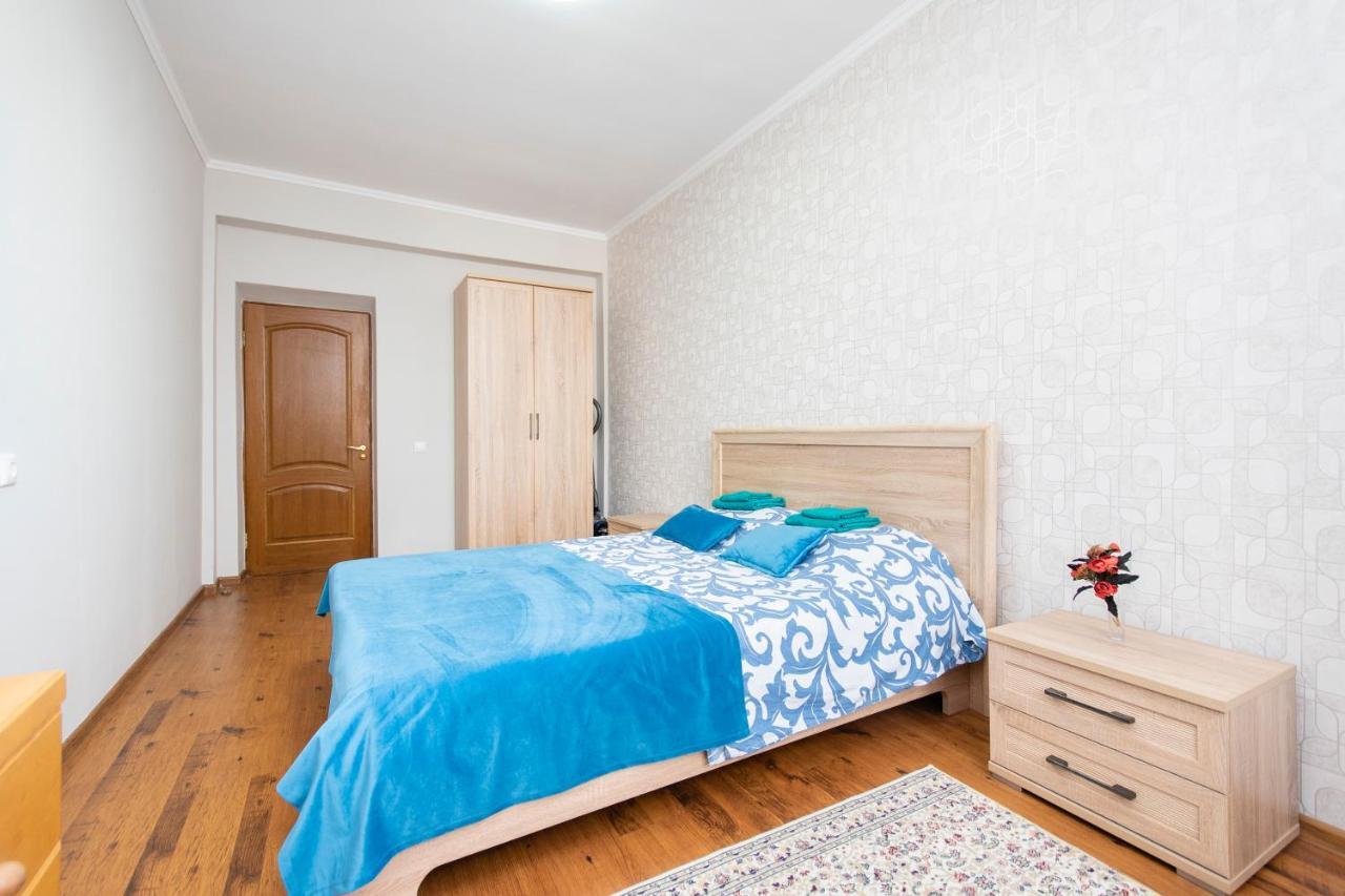 Comfortable Apartment In The Golden Square. Ałma Ata Zewnętrze zdjęcie